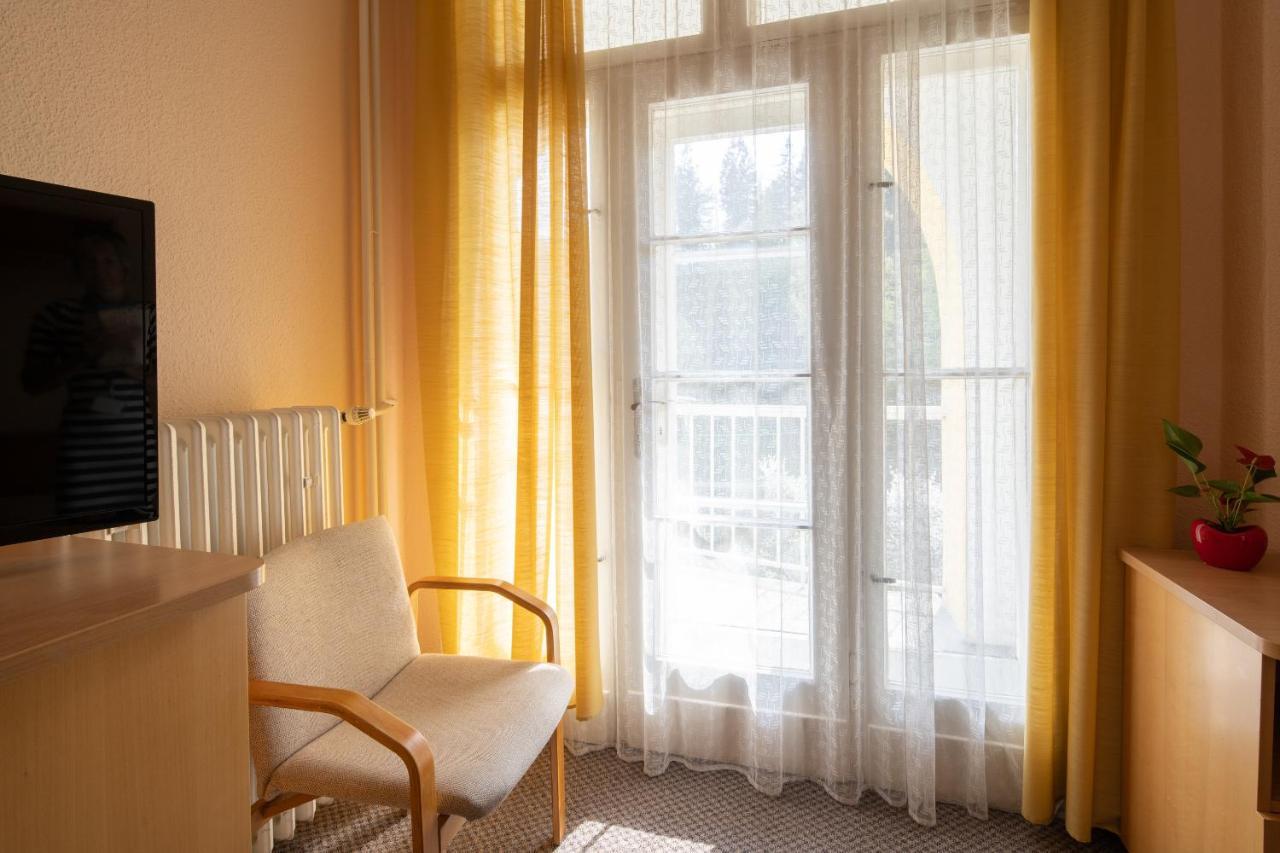 Bellevue Hotel Janske Lazne Bagian luar foto